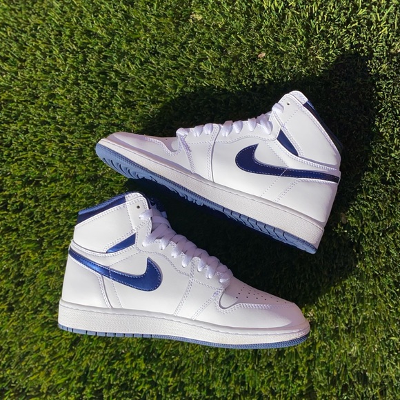Air Jordan 1 Metallic Navy - Picture 2 of 4